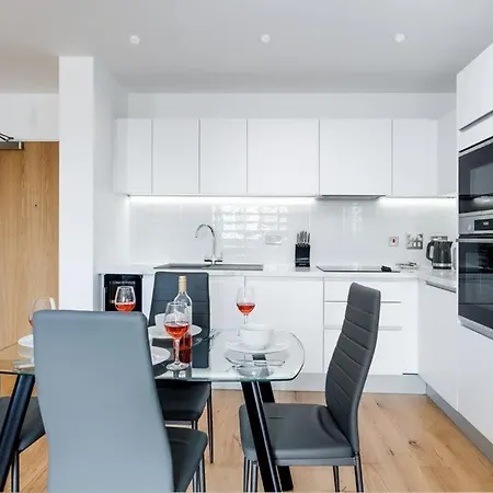 Apartamento Montreal Luxury 5 Star By Your Perfect Short Lets With Netflix & Fast Wifi Birmingham